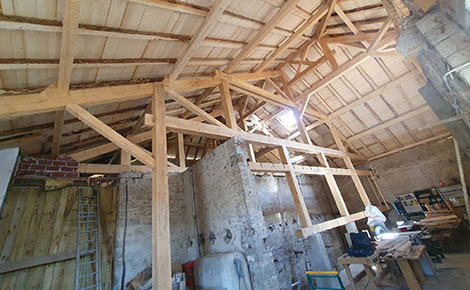 Remplacement complet charpente ferme comtoise type pastorale