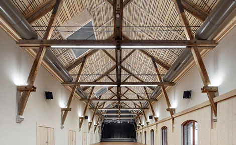 Relevé de point au théodolite et solution de sur-charpente